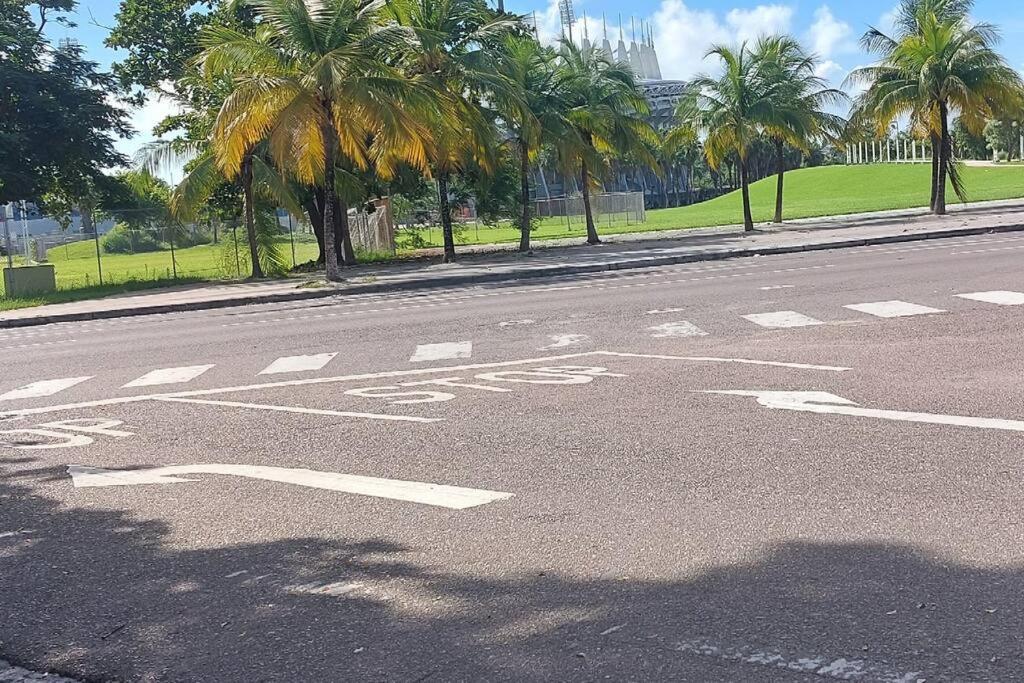 Appartamento Budget & Basic In Local Neighborhood, 7Min Drive To Downtown Nassau Beach Paradise Esterno foto