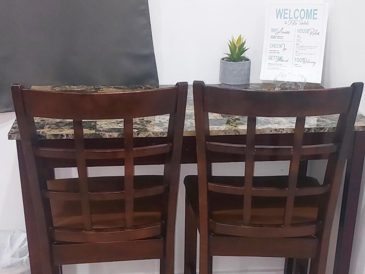 Appartamento Budget & Basic In Local Neighborhood, 7Min Drive To Downtown Nassau Beach Paradise Esterno foto